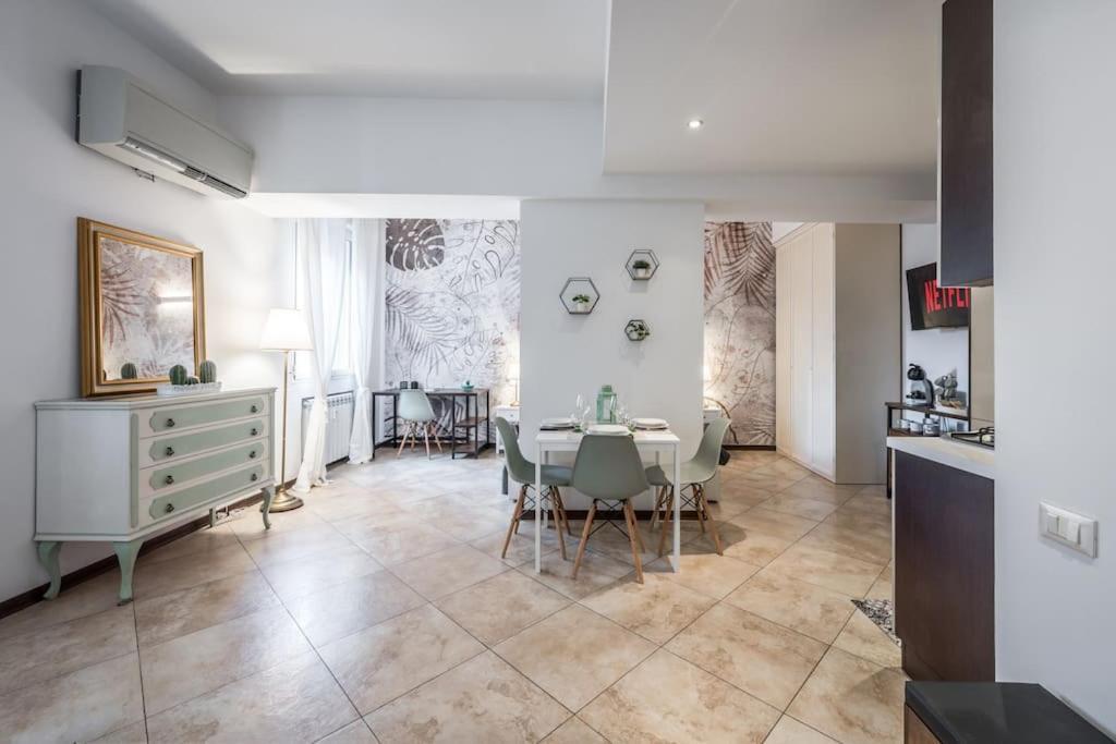 Apartmán Sotto Le Due Torri 5* Boloňa Exteriér fotografie