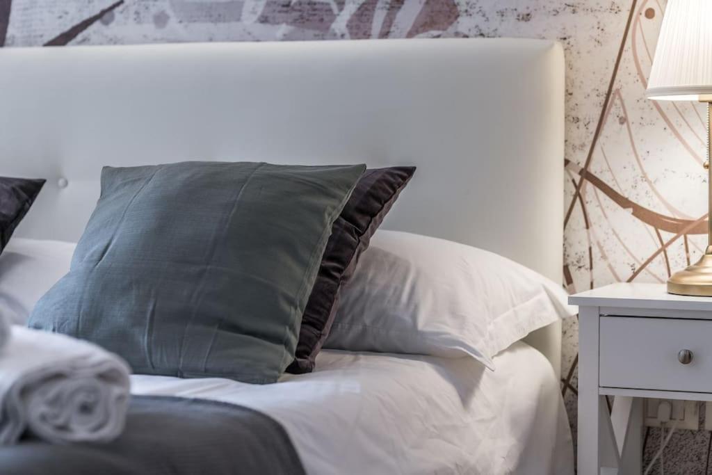 Apartmán Sotto Le Due Torri 5* Boloňa Exteriér fotografie