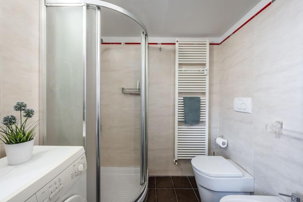 Apartmán Sotto Le Due Torri 5* Boloňa Exteriér fotografie
